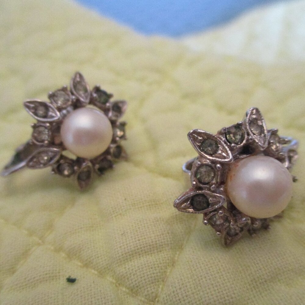 Vintage Estate Silver Tone Clip-On Earrings